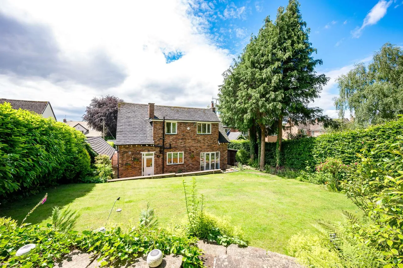 Badger Road, Prestbury, SK10, photo 2