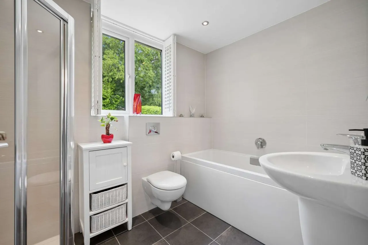 Badger Road, Prestbury, SK10, photo 13