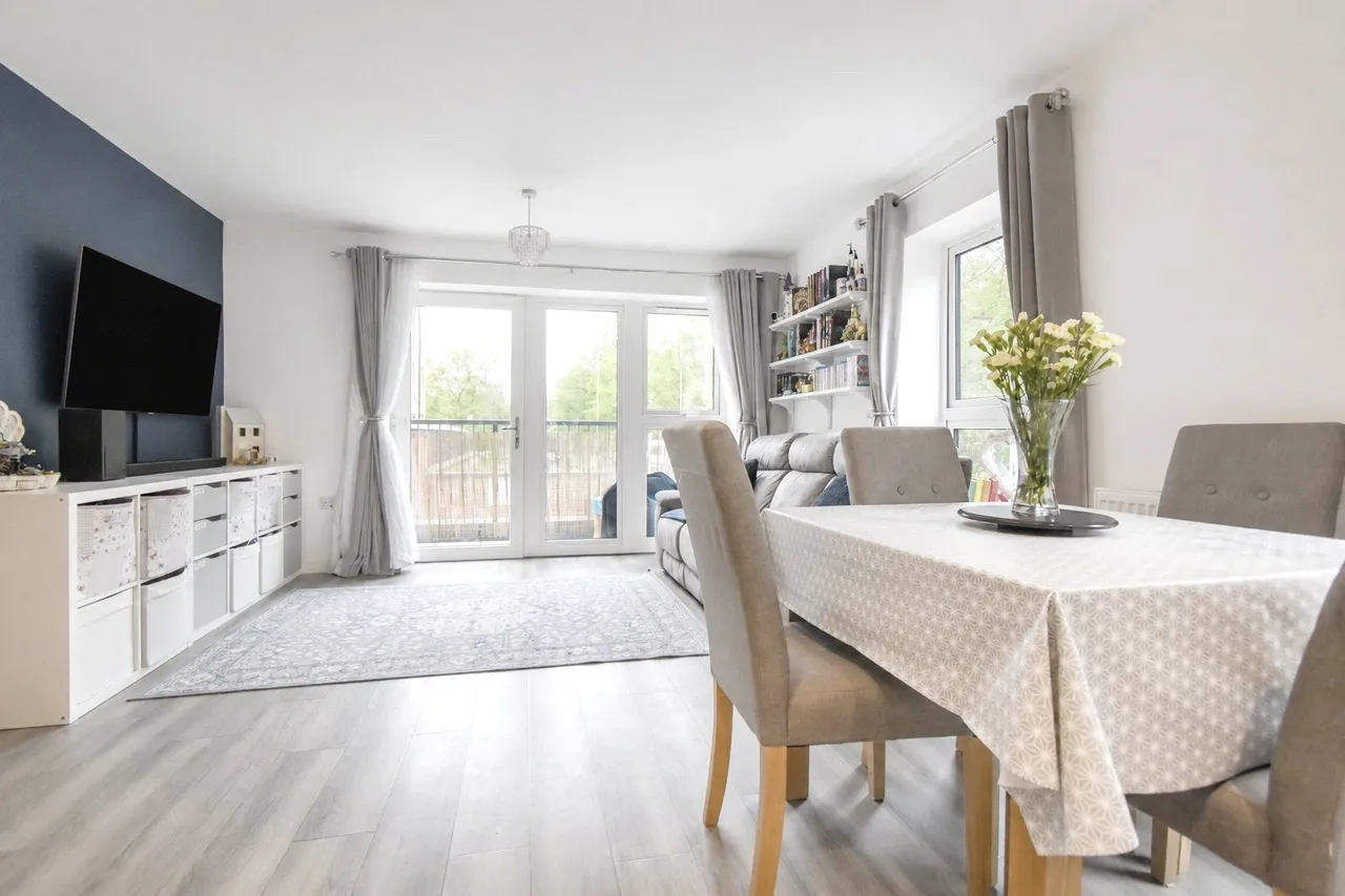 Station Road, Hook, Hampshire, RG27 9QF, photo 8