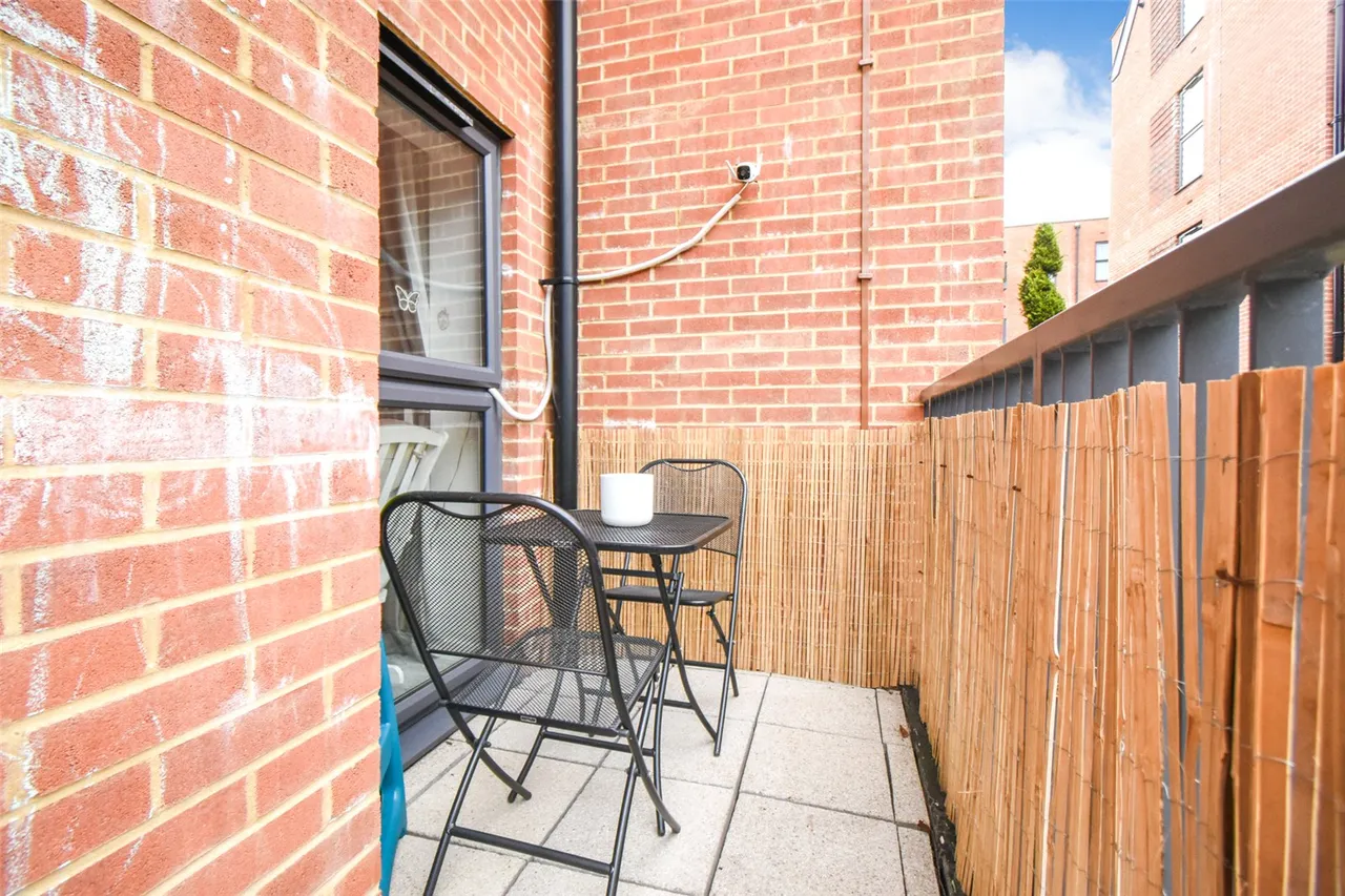 Station Road, Hook, Hampshire, RG27 9QF, photo 15