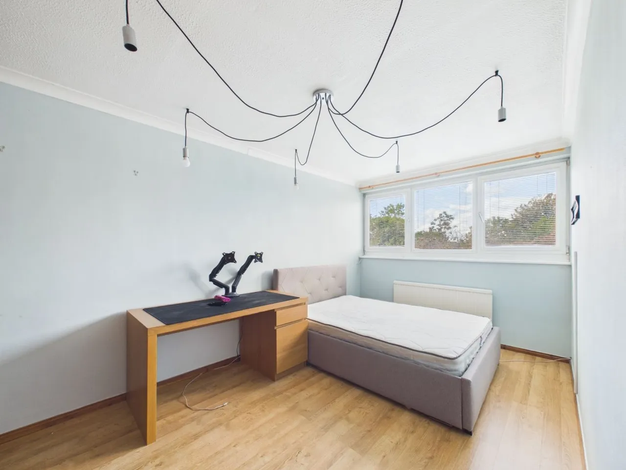 Swan Lane, London, N20, photo 11