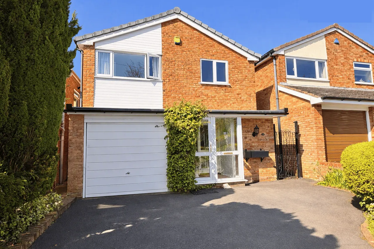 3 bed house for sale, Burnside Gardens, Walsall