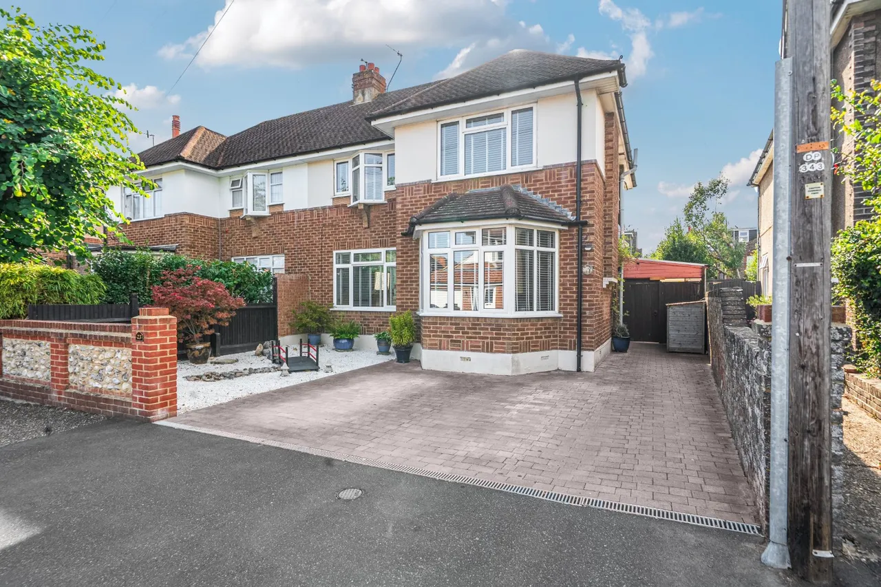 3 bed house for sale, Peverel Road, Worthing, BN14