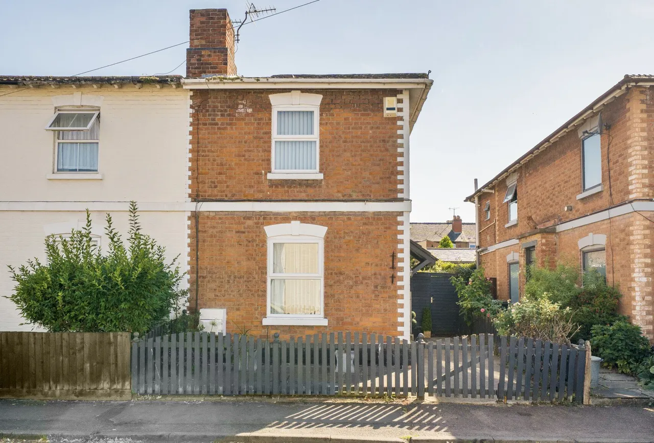 3 bed house for sale — Morpeth Street, Gloucester, GL1 4TN
