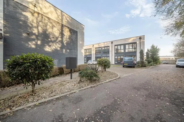 Merchants Court, Newbury, RG14, photo 10