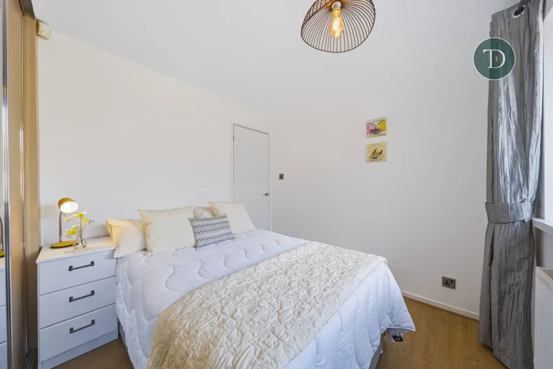 Larchdale Close, Whitby, CH66, photo 21