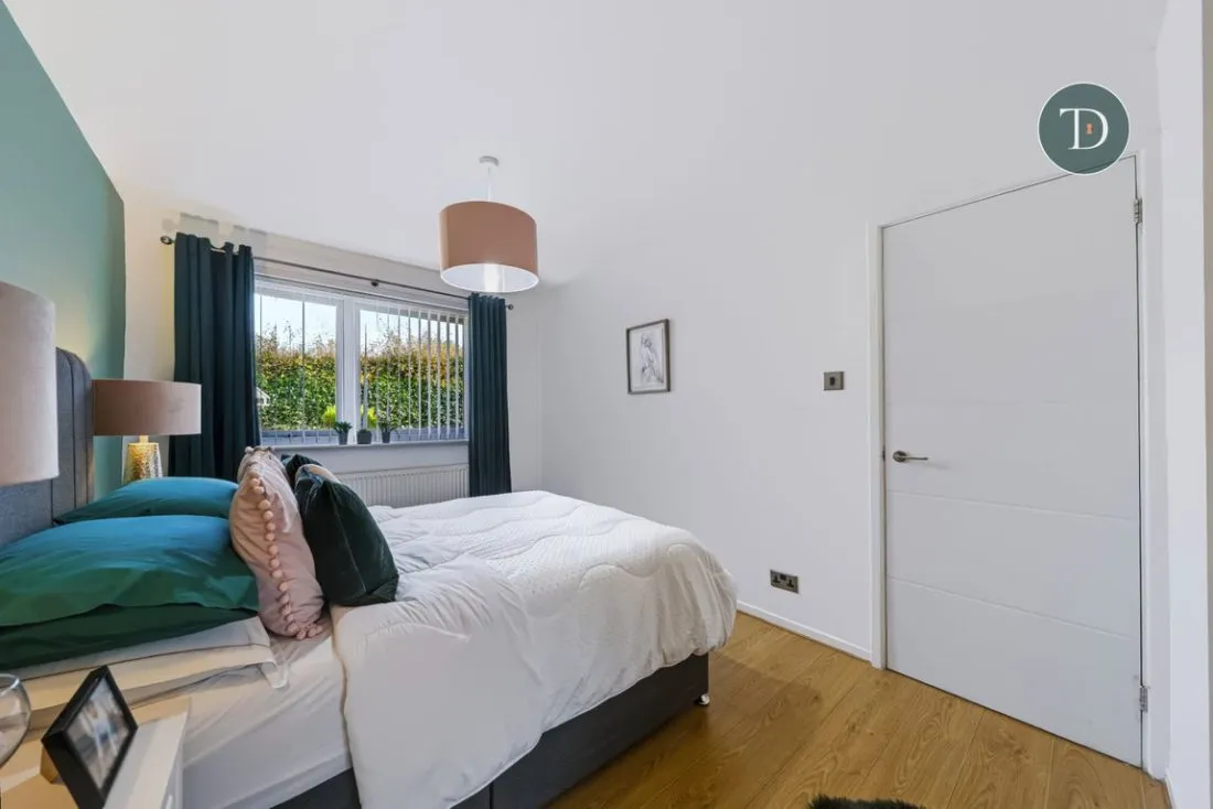 Larchdale Close, Whitby, CH66, photo 16