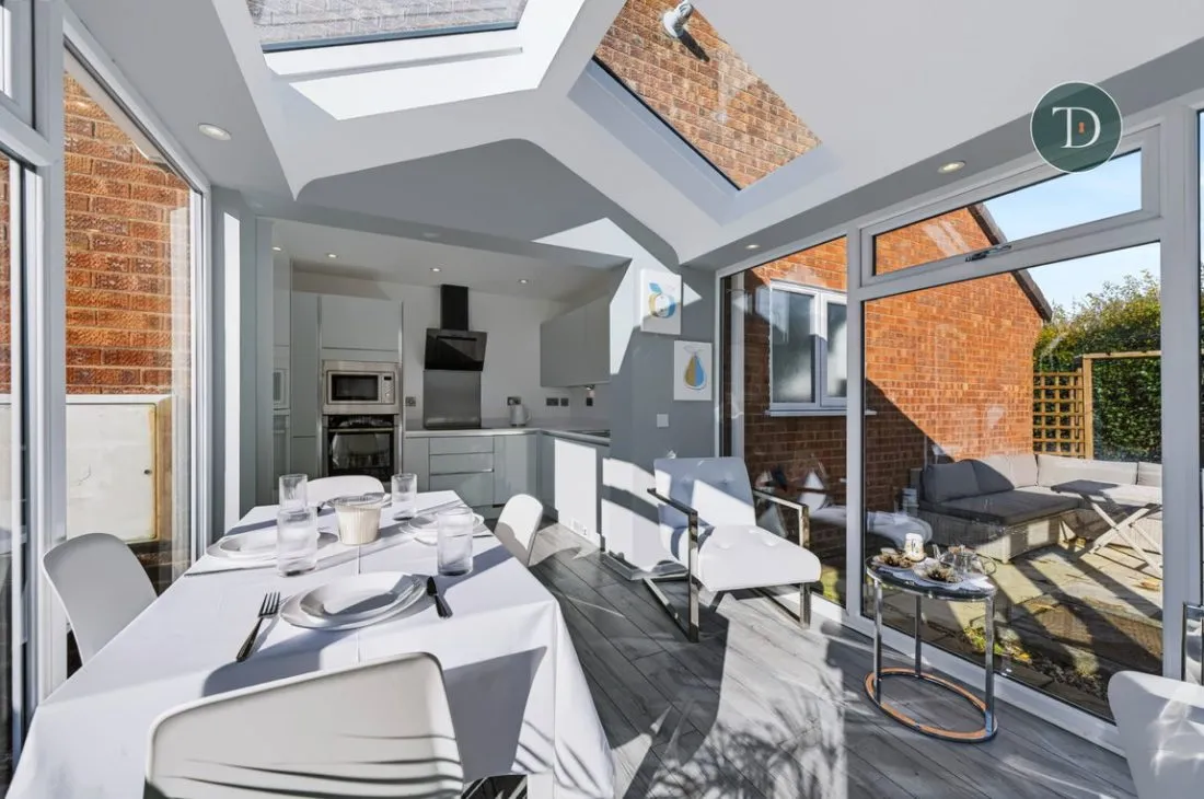 Larchdale Close, Whitby, CH66, photo 9