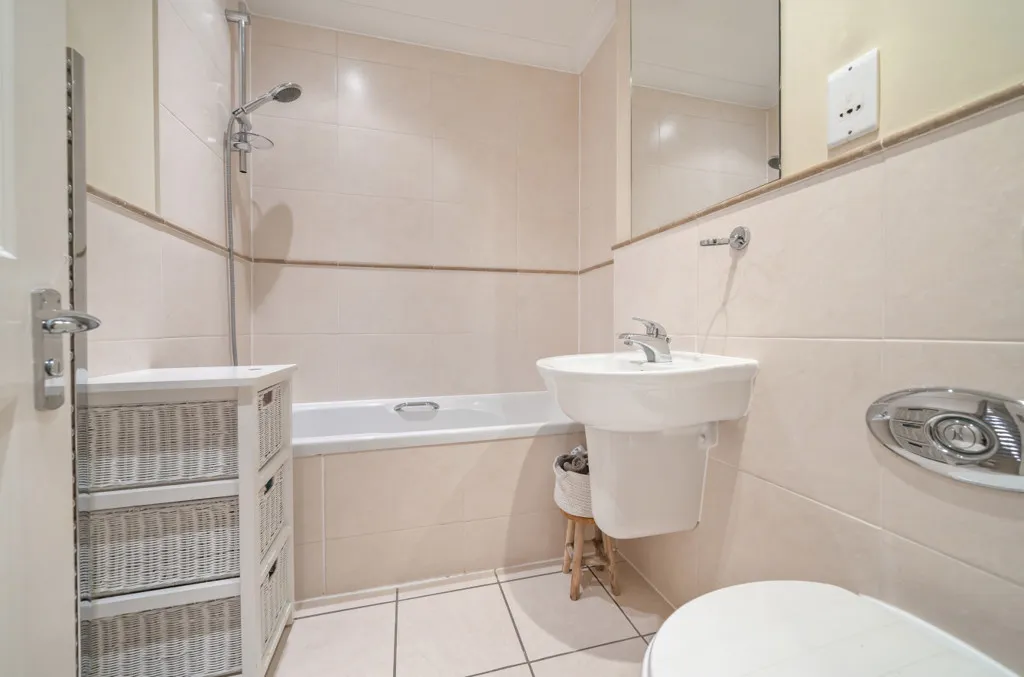 Farmers Place, Chalfont St. Peter, SL9, photo 12