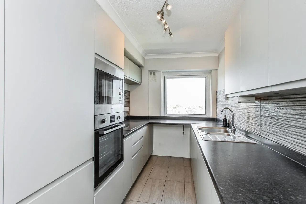 Westward Ho, Westcliff Parade, Westcliff-On, Essex, SS0, photo 4