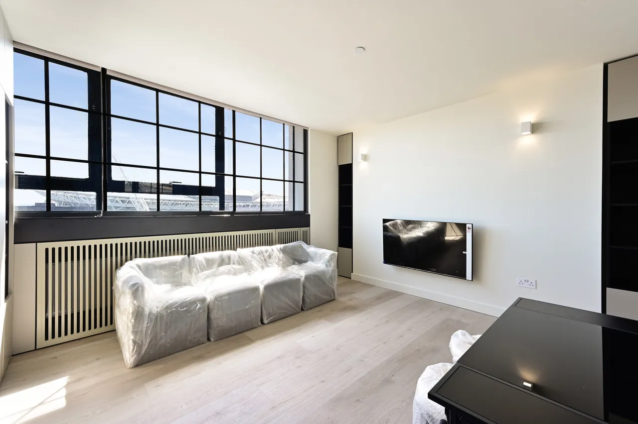 Stadium Way, London, HA9, photo 5