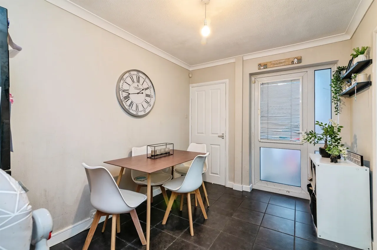 Candle Meadow, Colwick Park, NG2, photo 4