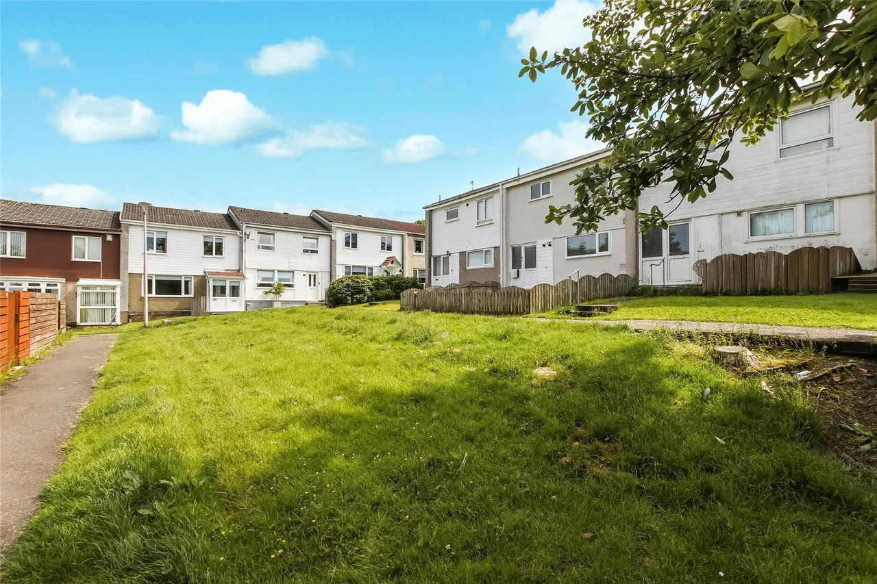 Cedar Place, Greenhills, East Kilbride, South Lanarkshire, G75, photo 22