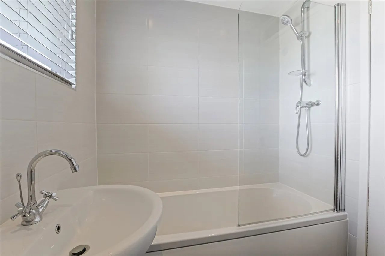 Cedar Place, Greenhills, East Kilbride, South Lanarkshire, G75, photo 16