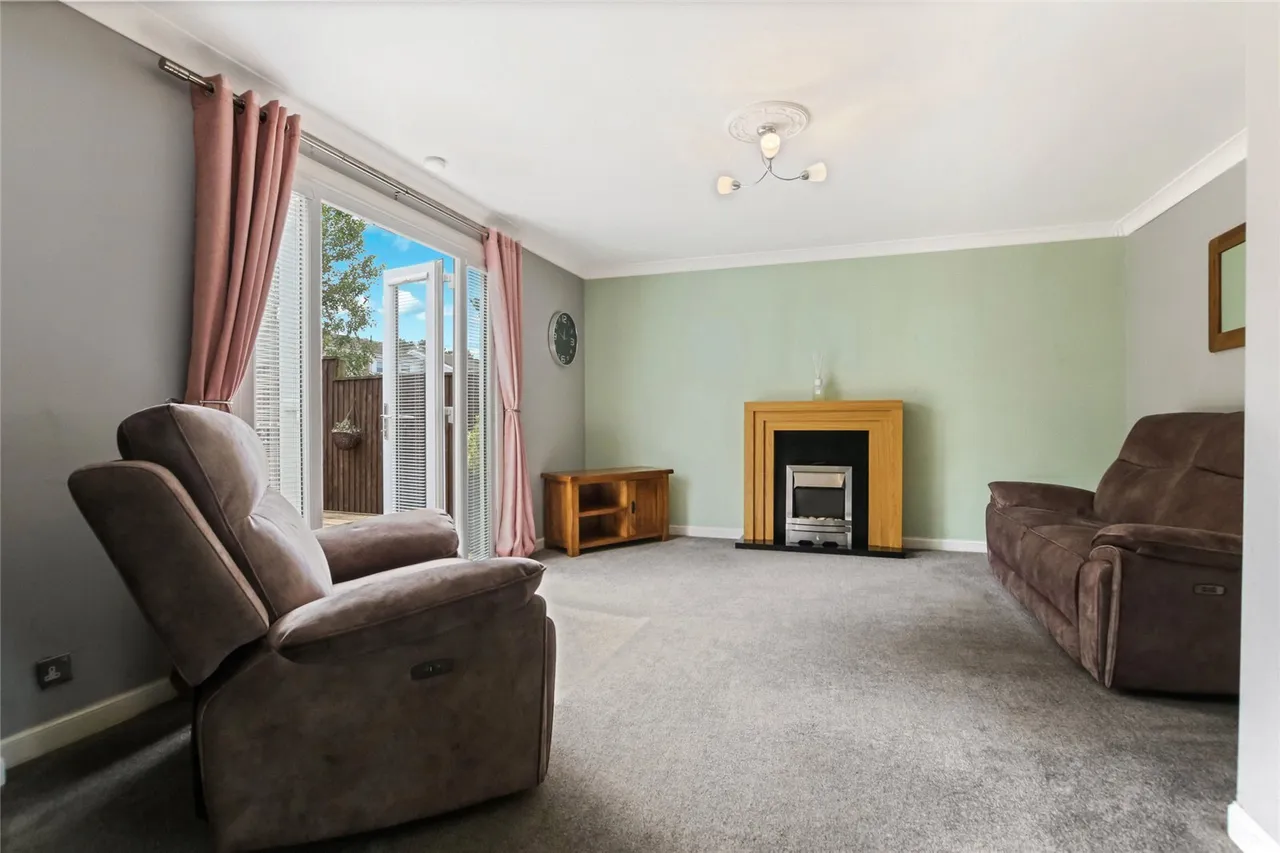 Cedar Place, Greenhills, East Kilbride, South Lanarkshire, G75, photo 5