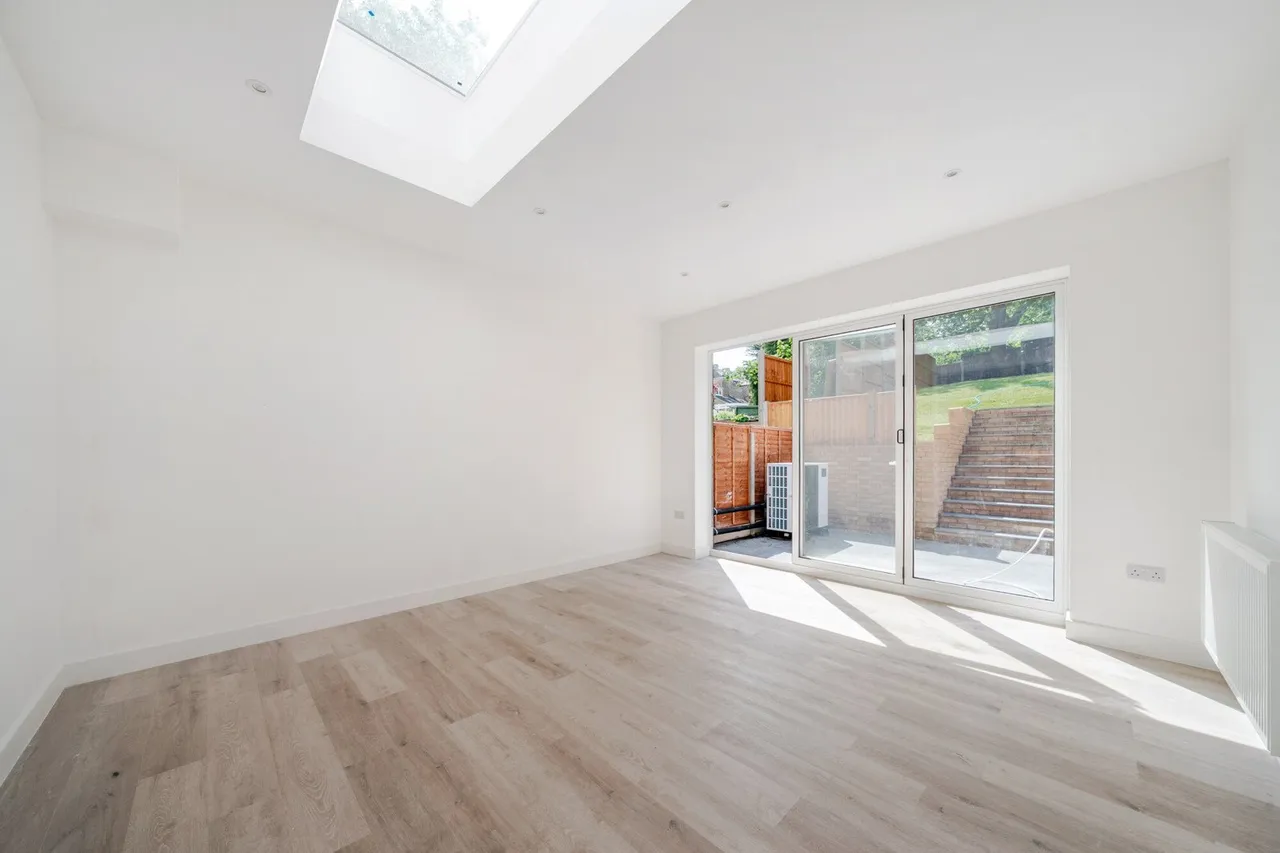 Mount Nod Close, London, SE18, photo 2
