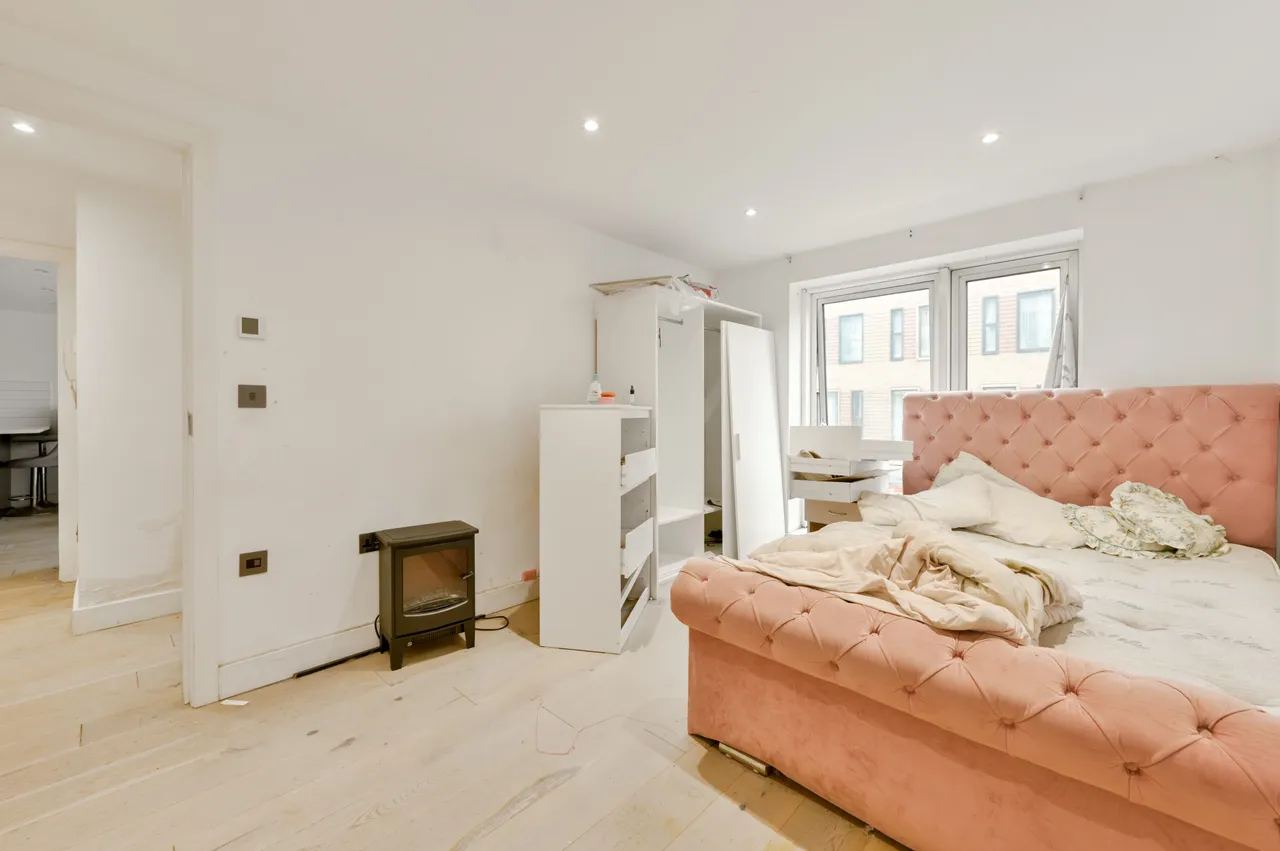 1 Rosemoor House, 90-94 Broadway, London, photo 6