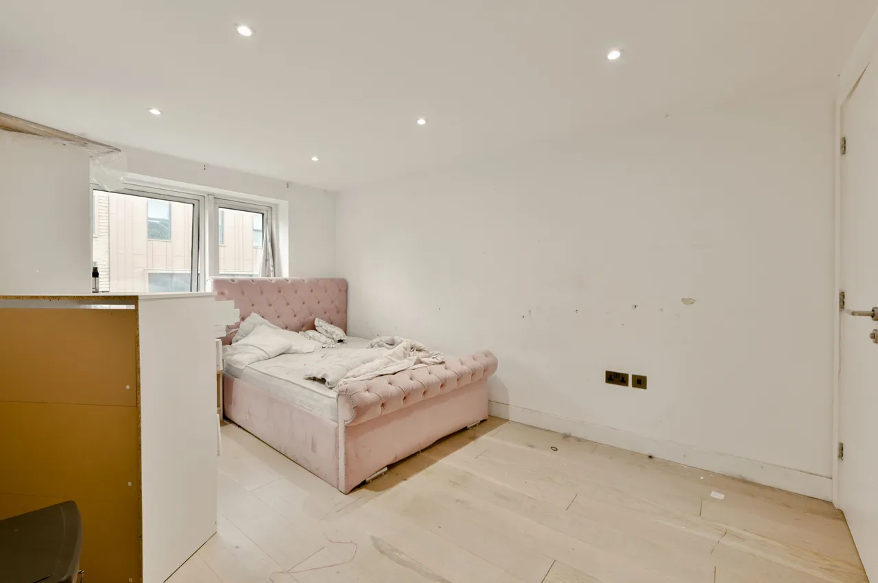 1 Rosemoor House, 90-94 Broadway, London, photo 5