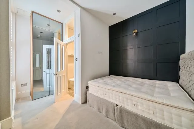 Kings Road, Richmond, TW10, photo 6
