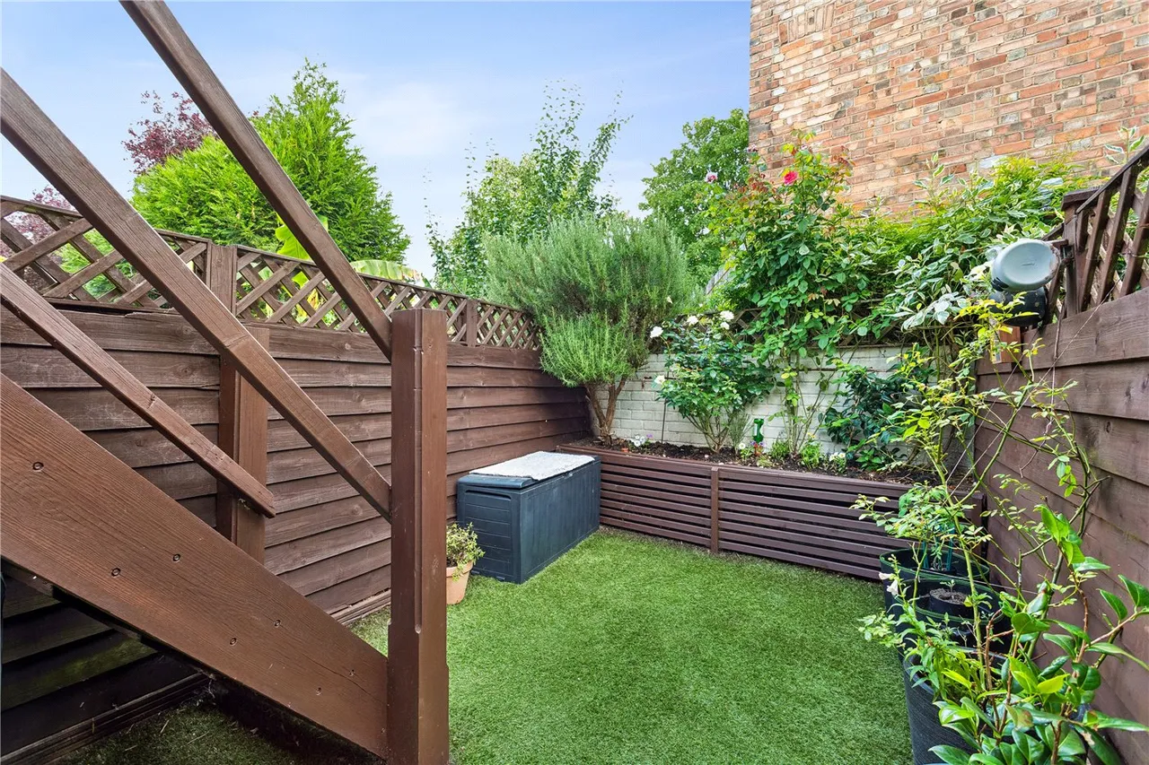 Woodbury Street, London, SW17, photo 12