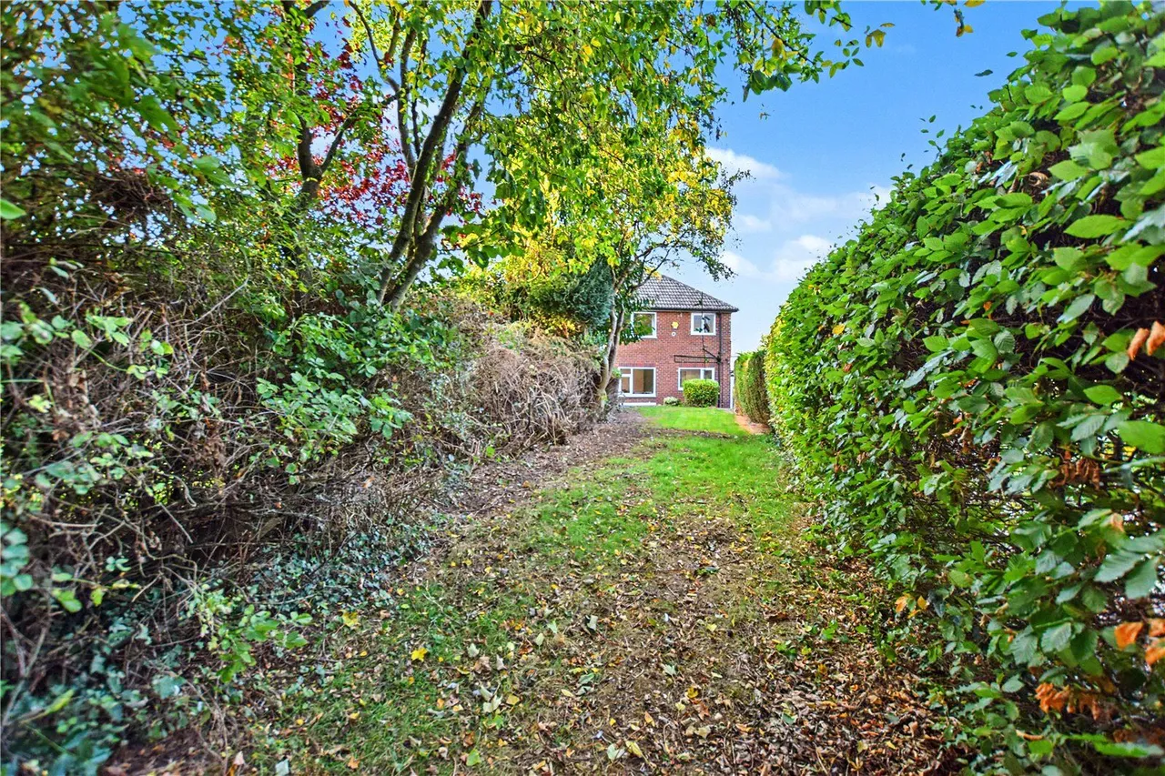 Manston Avenue, Leeds, LS15, photo 10