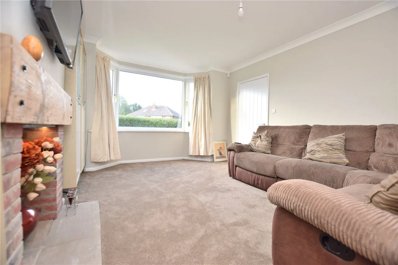 Manston Avenue, Leeds, LS15, photo 2