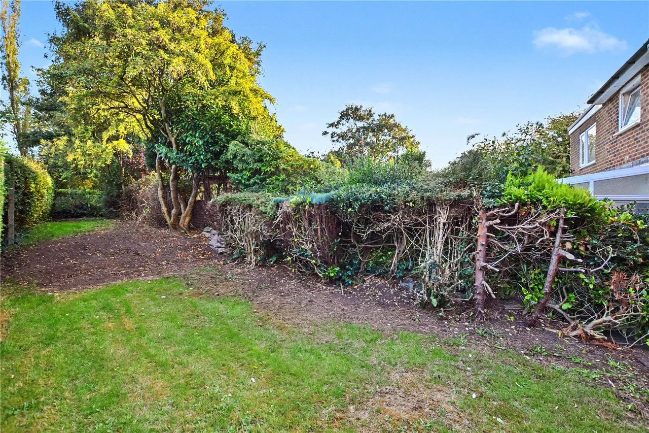 Manston Avenue, Leeds, LS15, photo 9