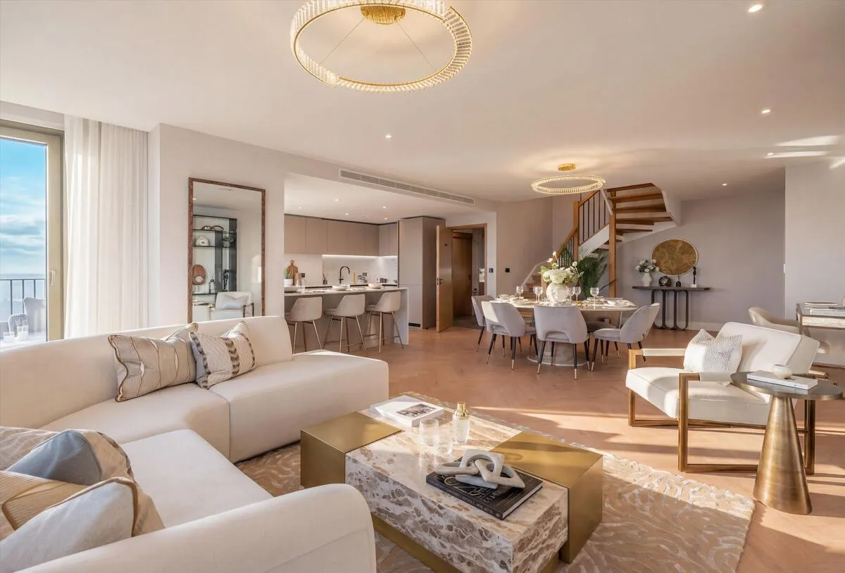 2 bed flat for sale, One Thames Quay, London, E14