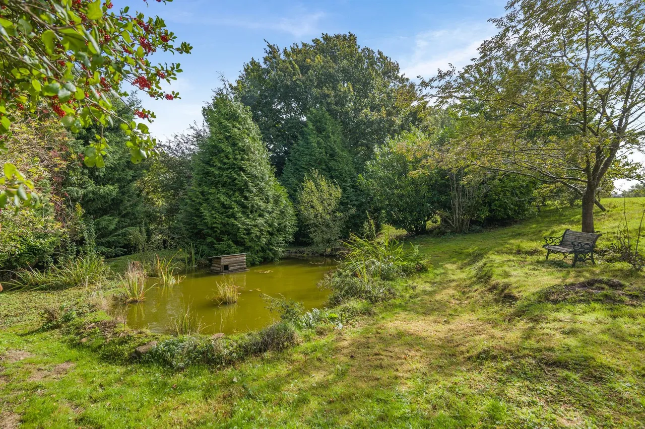 Parc-Y-Brain Lane, Penperlleni, NP4, photo 27