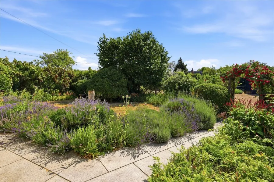with 5 bedrooms in Radwinter, Nr Saffron Walden, CB10, photo 17