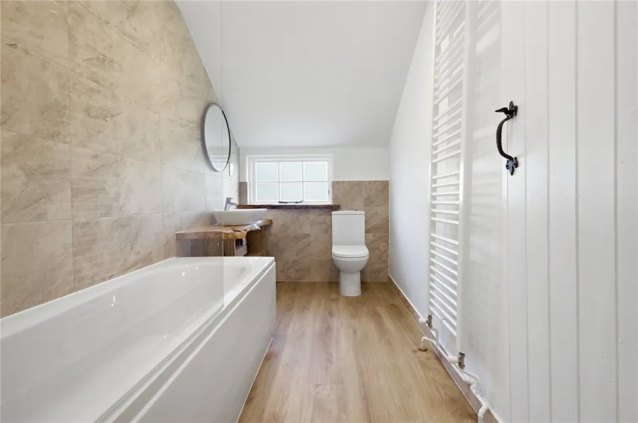 with 5 bedrooms in Radwinter, Nr Saffron Walden, CB10, photo 15
