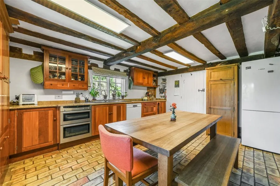 with 5 bedrooms in Radwinter, Nr Saffron Walden, CB10, photo 4
