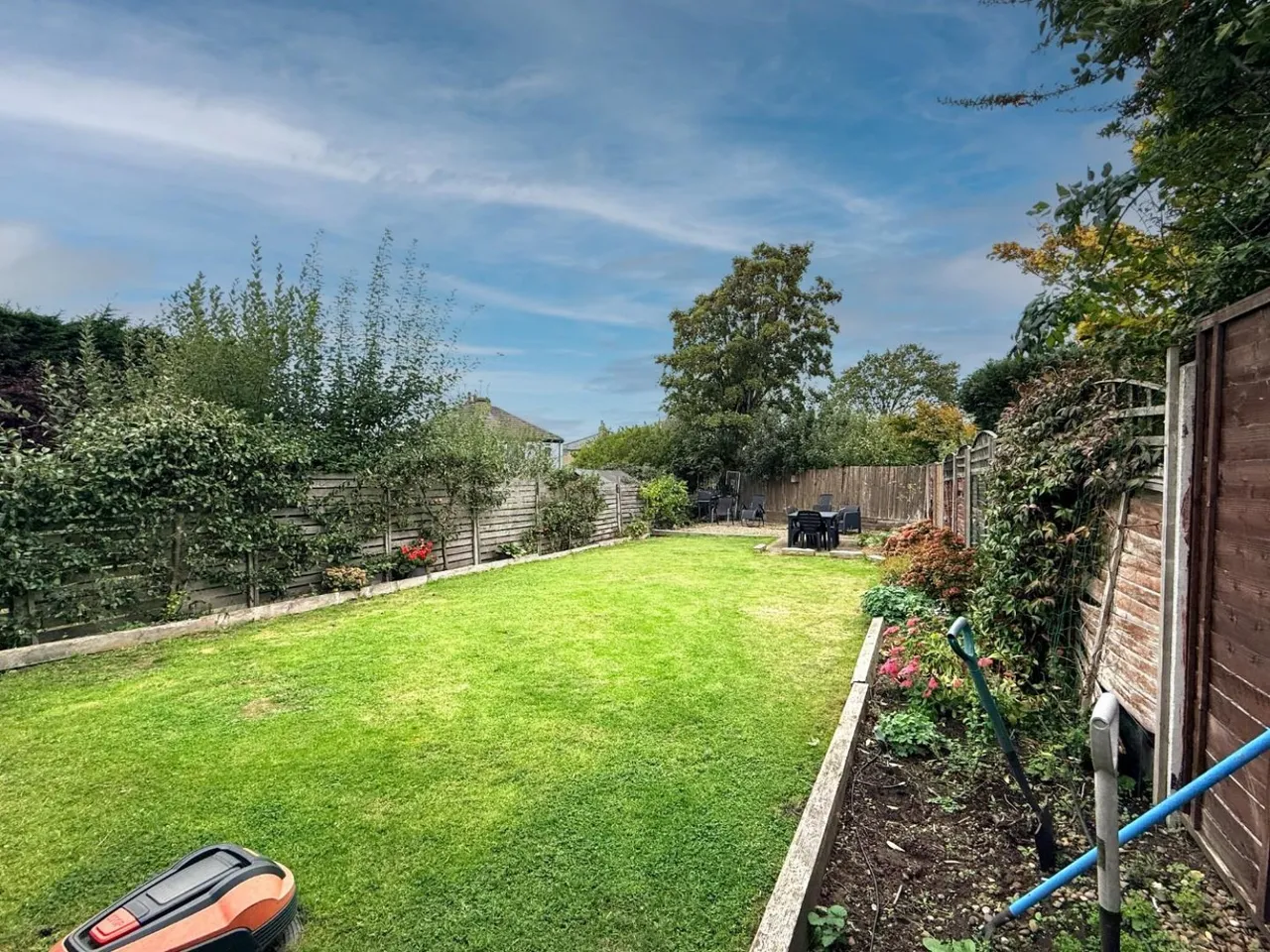 Uppermoor, Pudsey, LS28, photo 20