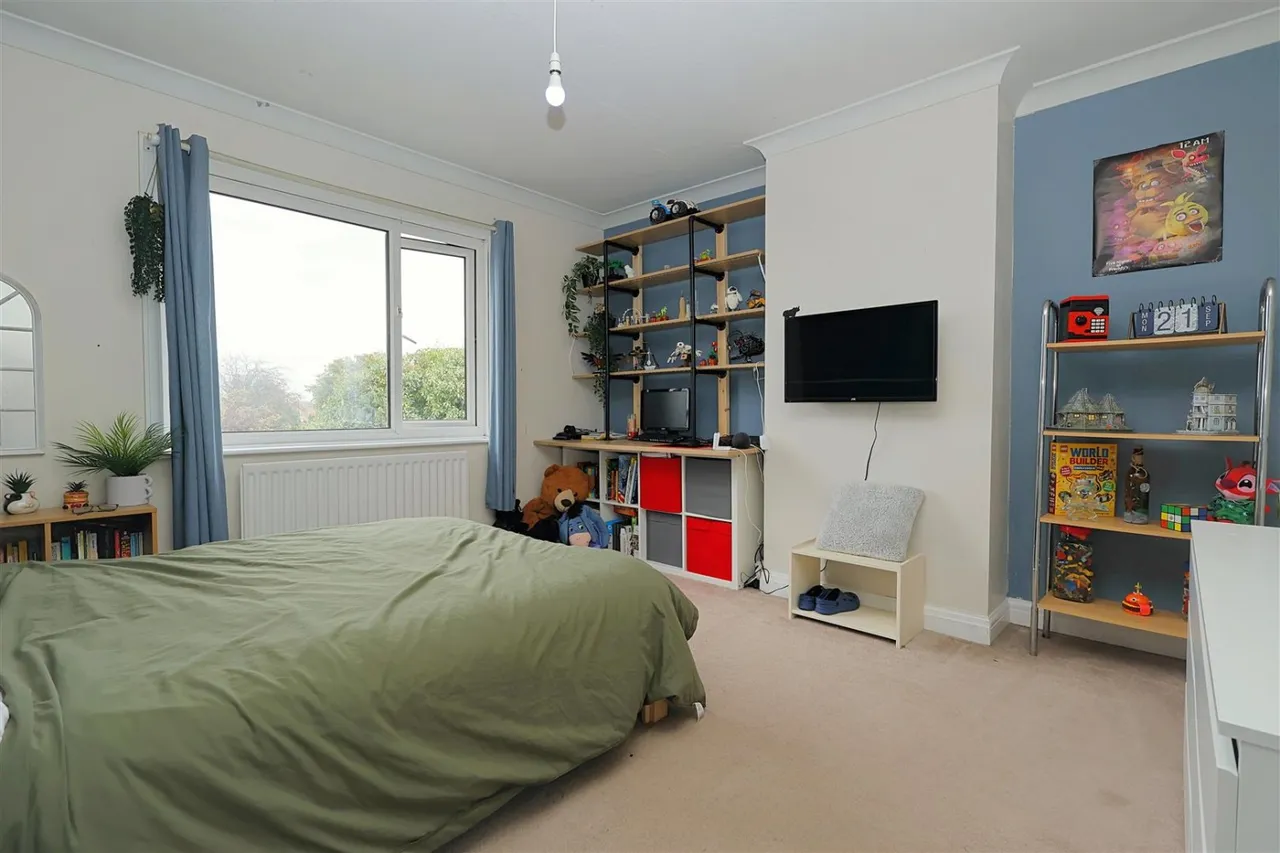 Uppermoor, Pudsey, LS28, photo 12