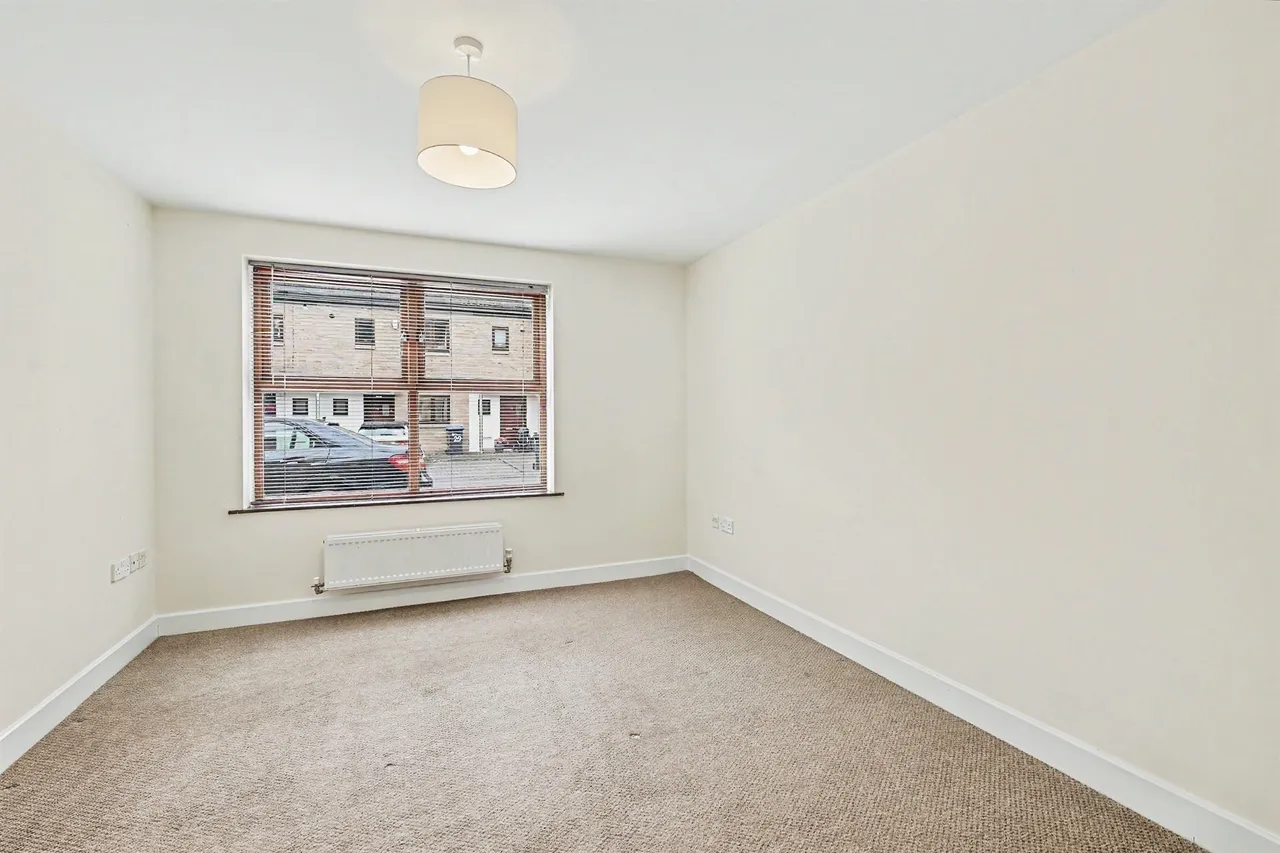 Near Side, Northampton, NN5, photo 10
