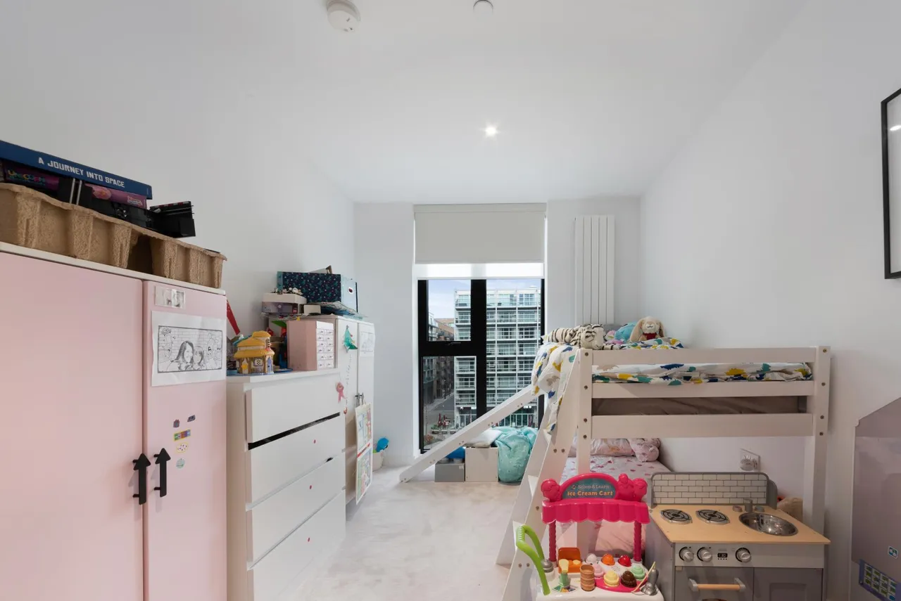 Commodore House, Royal Wharf, E16, photo 9
