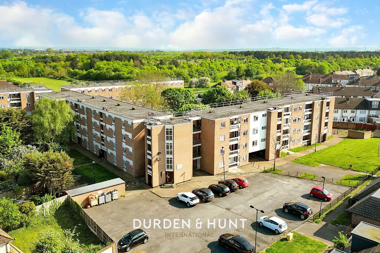 1 bed flat to rent, Avelon Road, Rainham, RM13