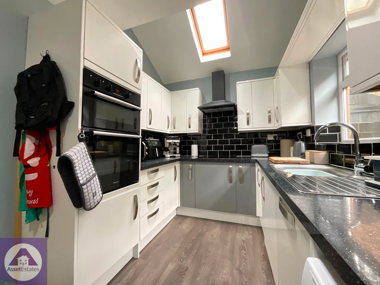 Summer Houses, Abertillery, photo 8