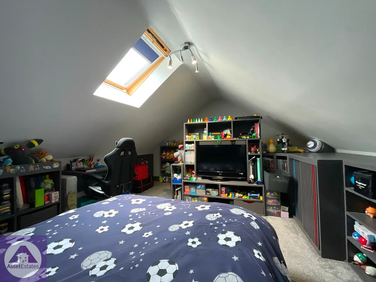 Summer Houses, Abertillery, photo 18