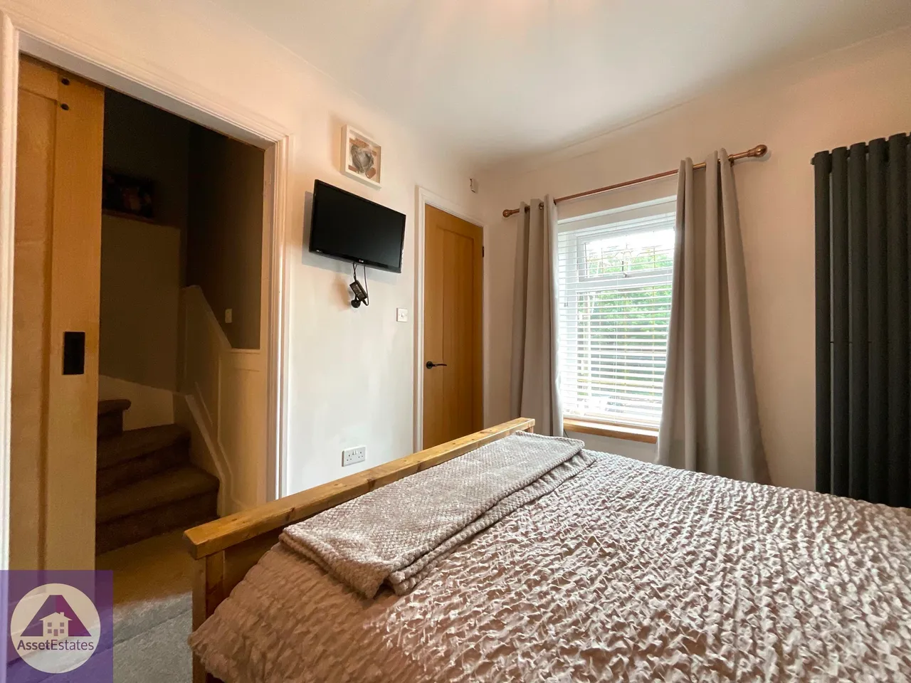Summer Houses, Abertillery, photo 13