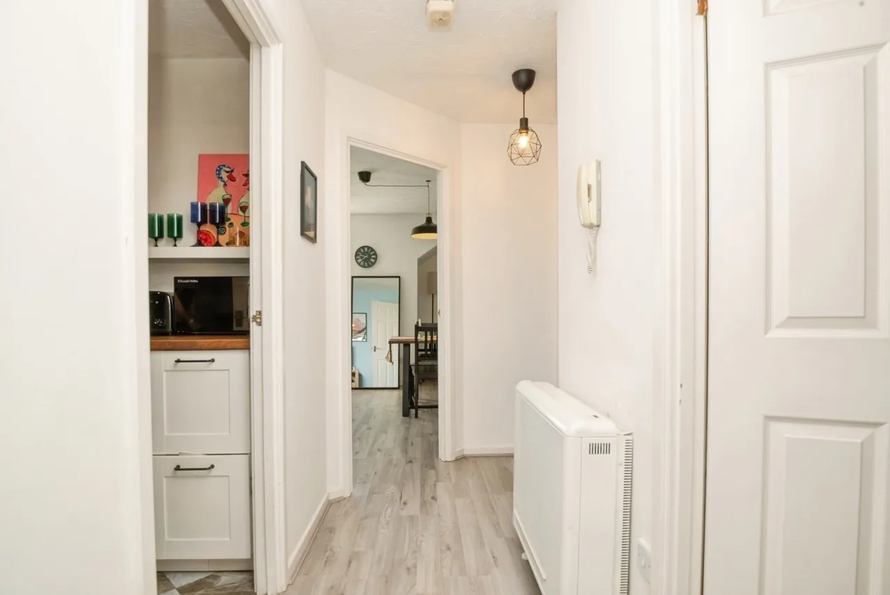 Seager Drive, CARDIFF, South Glamorgan, CF11, photo 4