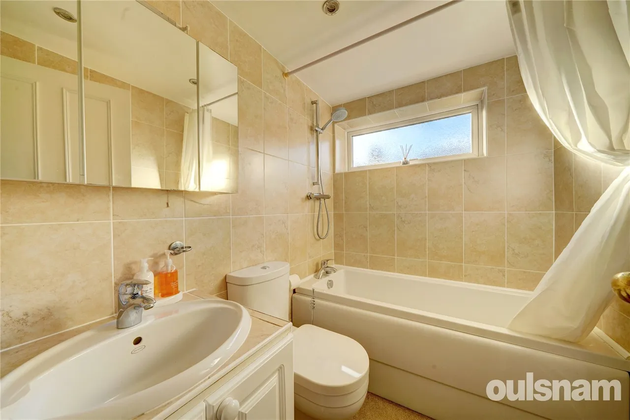 Corbett Avenue, Droitwich, WR9, photo 9