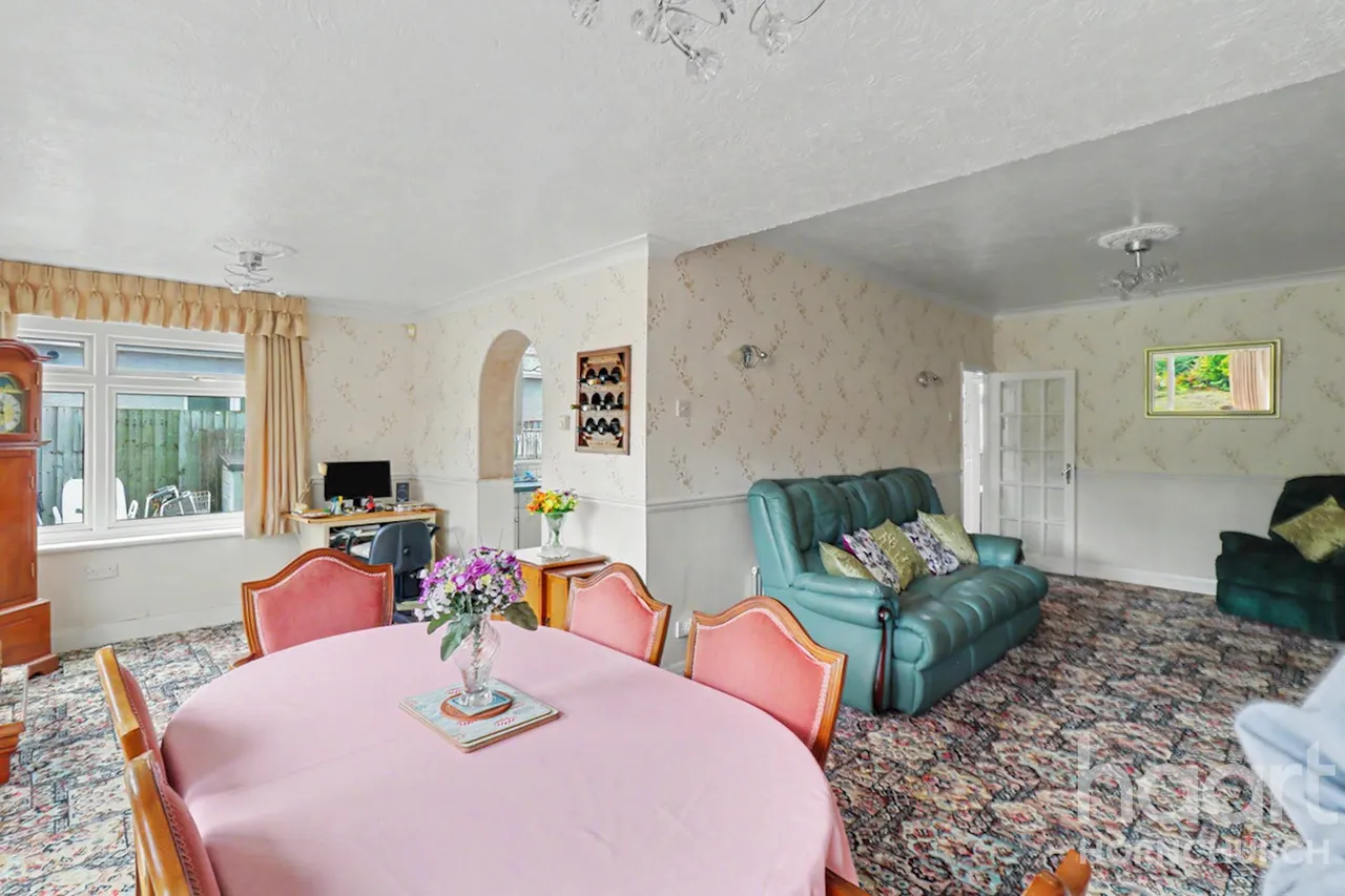 Fairfield Close, Hornchurch, RM12, photo 4
