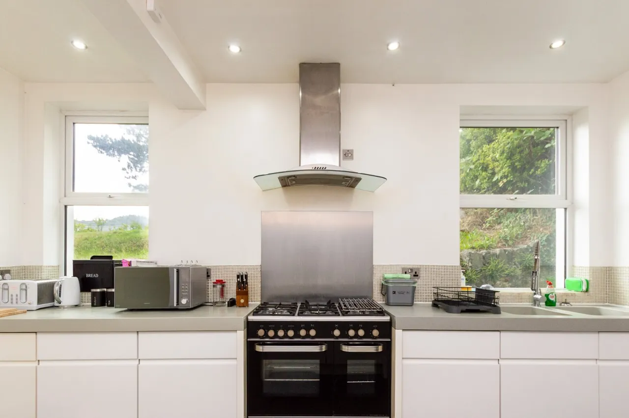 Talybont Road, Llanrwst, LL26, photo 9