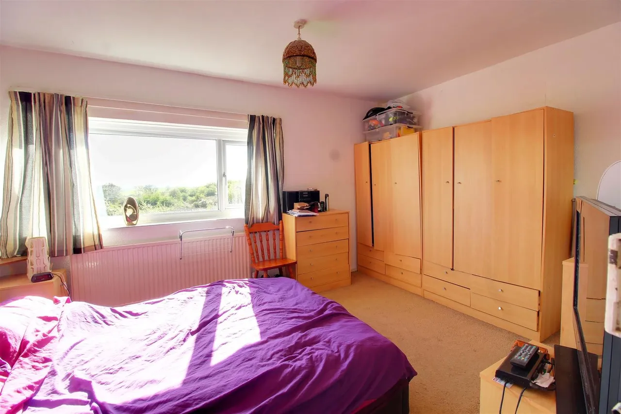 Park Road, Northaw EN6 4NU, photo 9