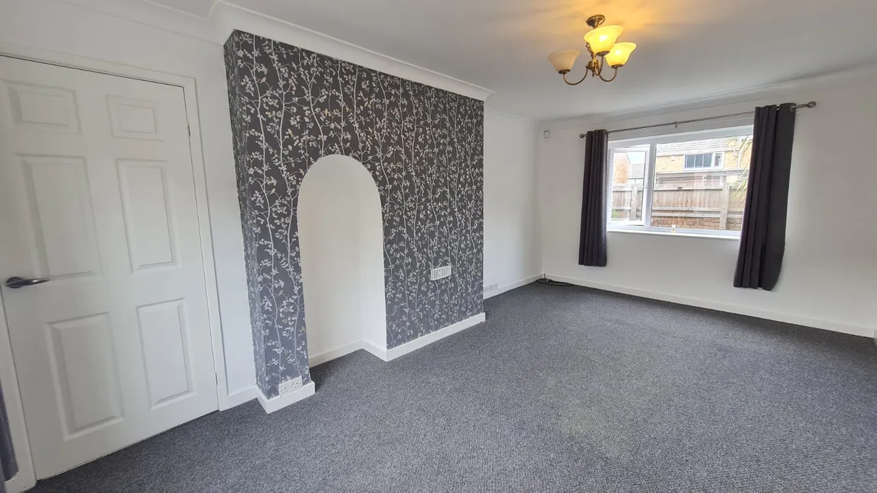Ingram Crescent, Knottingley, WF11, photo 6