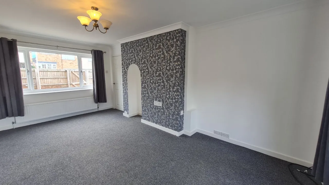 Ingram Crescent, Knottingley, WF11, photo 5