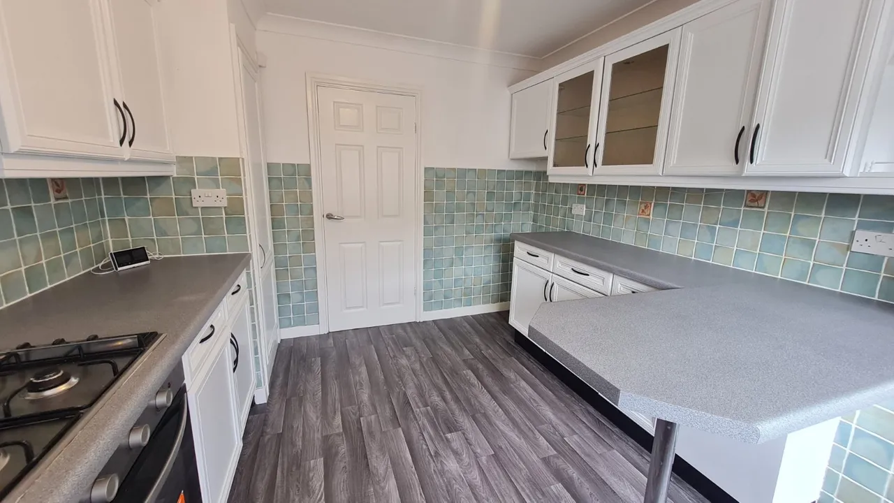 Ingram Crescent, Knottingley, WF11, photo 4