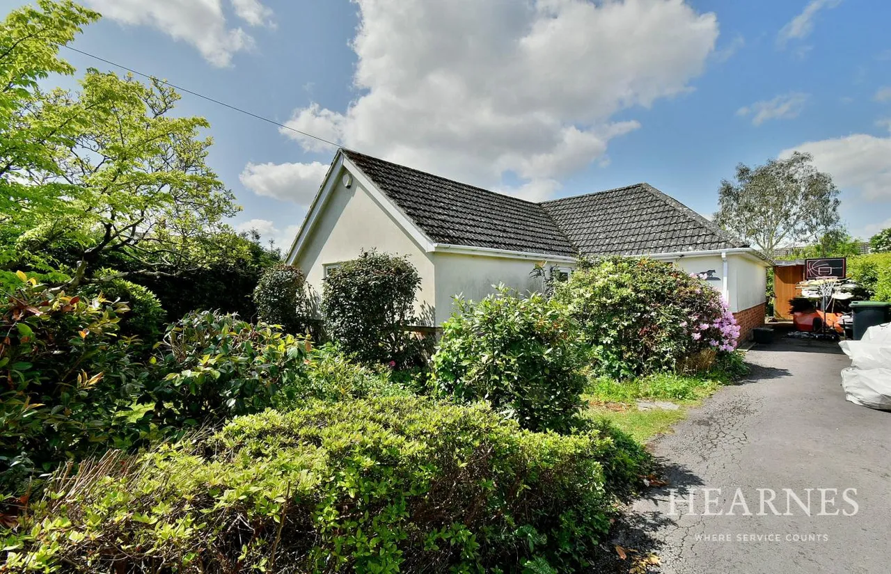3 bed house for sale, Ameysford Road, BH22