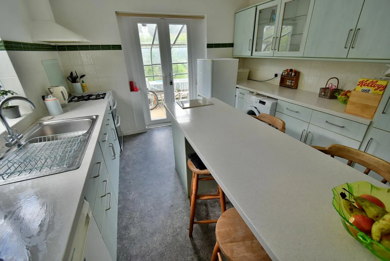 Ameysford Road, BH22, photo 4